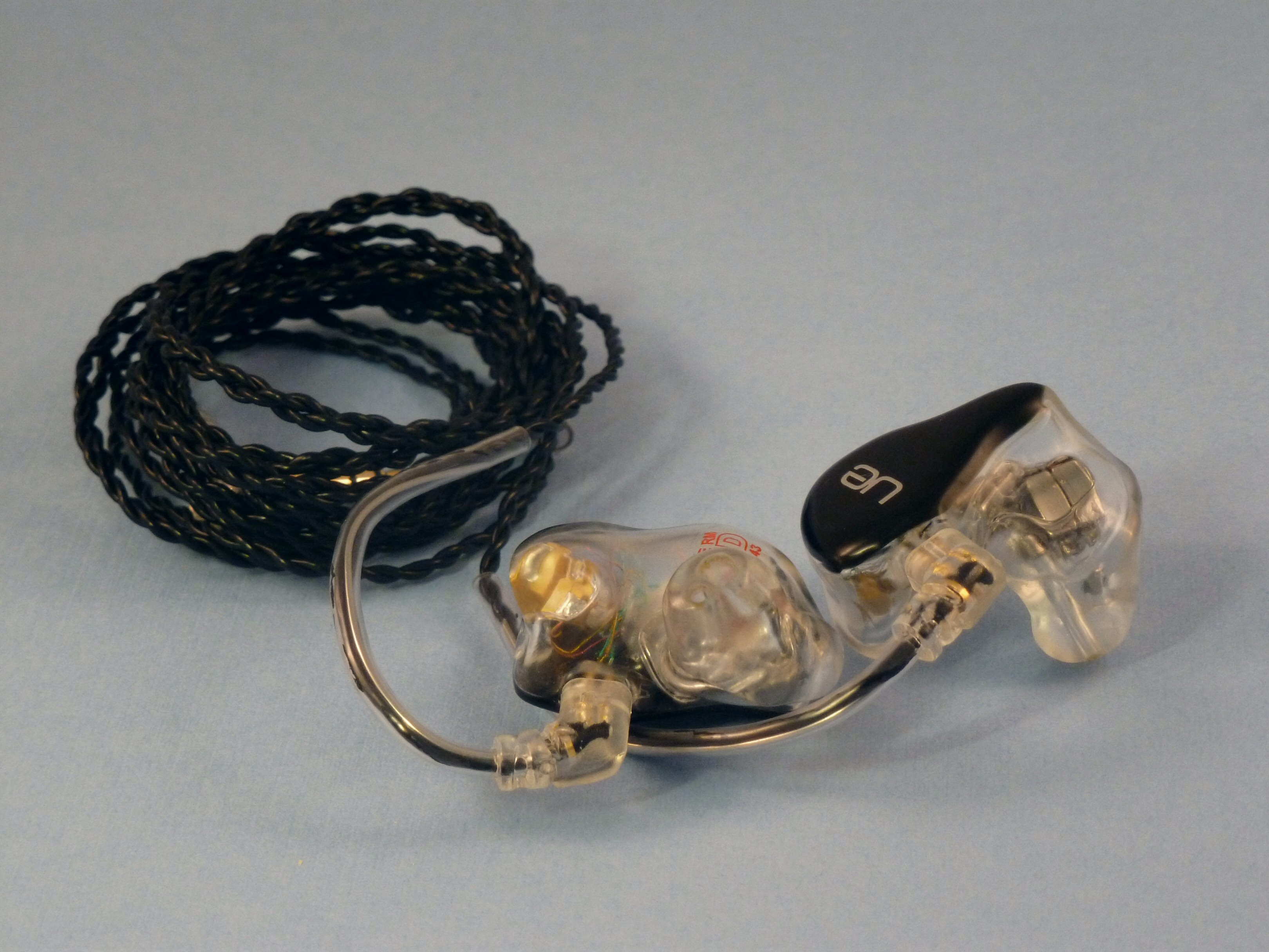 THE ULTIMATE GUIDE TO CUSTOM IN-EAR MONITORS 