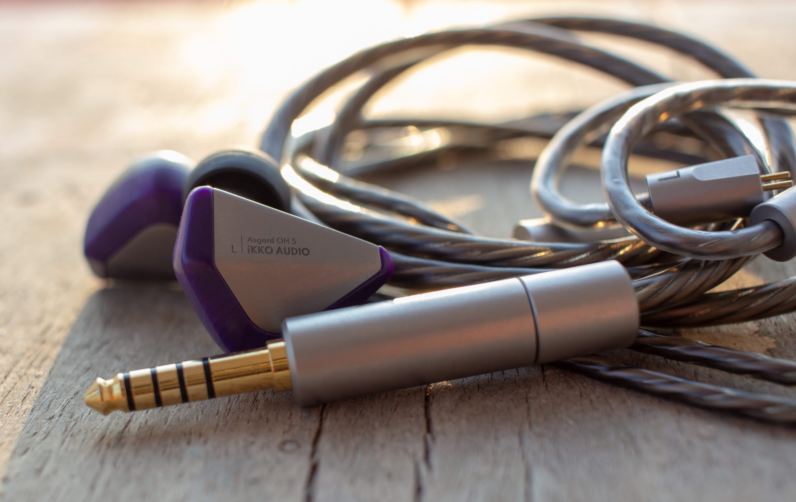 イヤホン ikko oh5 Asgard OH5 - In-Ear Monitors - High Fidelity | iKKO Audio
