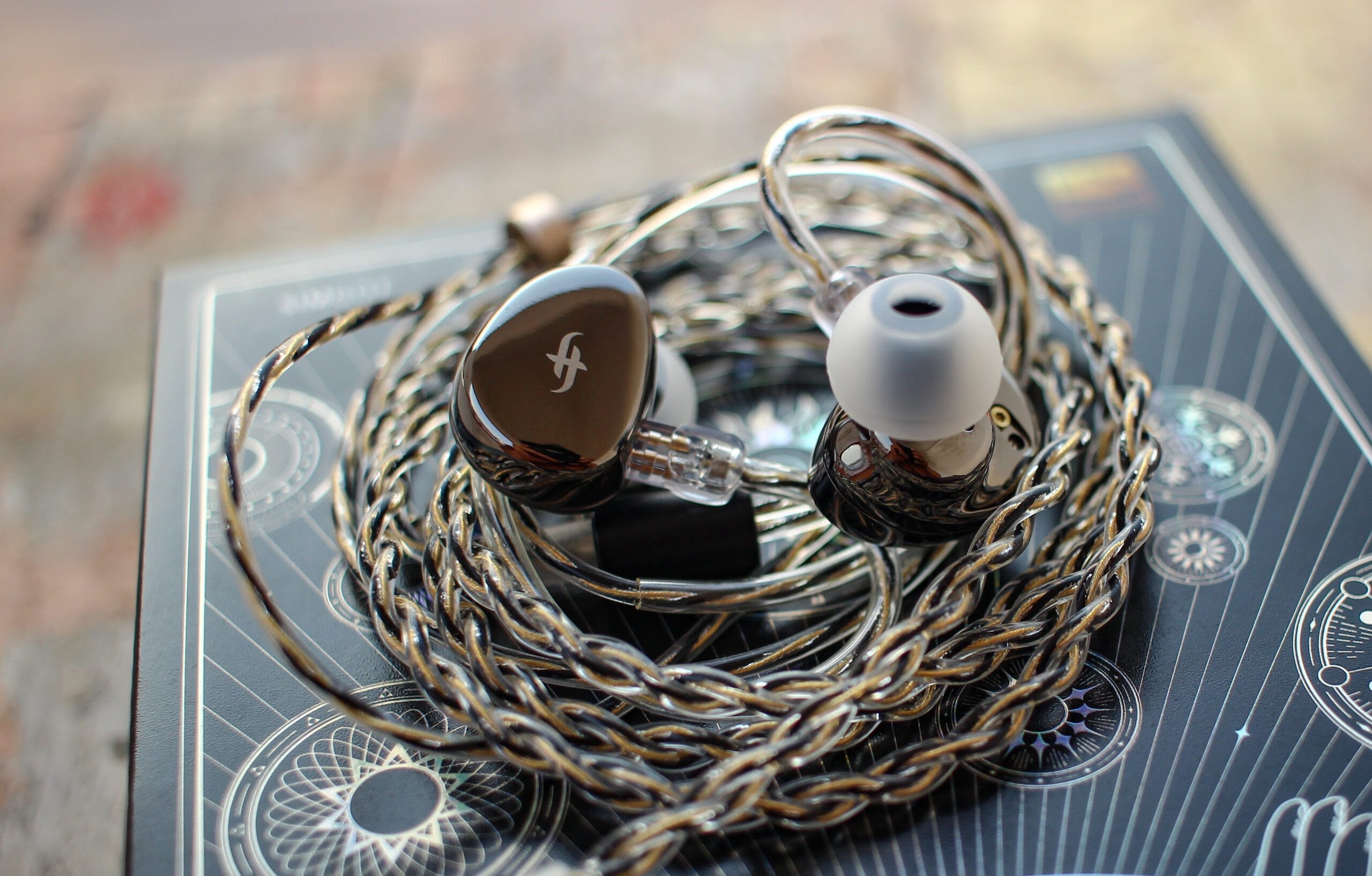 Simgot EA500 LM : Warm, full and Calm | The Headphone List
